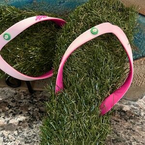 Flip flops in the grass!